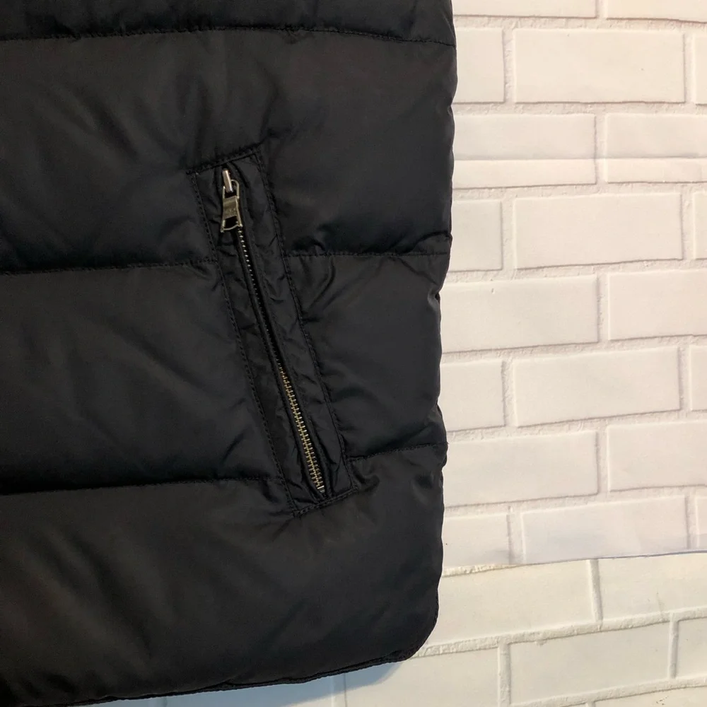 Banana Republic Men's Quilted Black Down Puffer Zip Front/Button Vest Jacket M - Picture 8 of 14